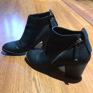 ankle boots